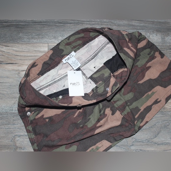 Rue21 Mini Skirt - Picture 3 of 12